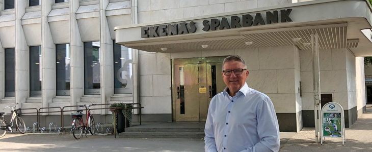 Tammisaaren Säästöpankki on Suomen vanhin edelleen toimiva säästöpankki. Toimitusjohtaja Berndt-Johan Lundström näkee paikallisuuden pankin vahvuutena myös tulevaisuudessa. (Arkistokuva)