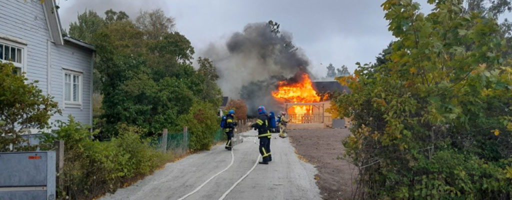 Omakotitalo tuhoutui tulipalossa Hangossa